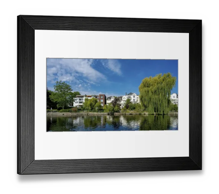 Framed Print : Luxury villas on the Alster in Hamburg Winterhude