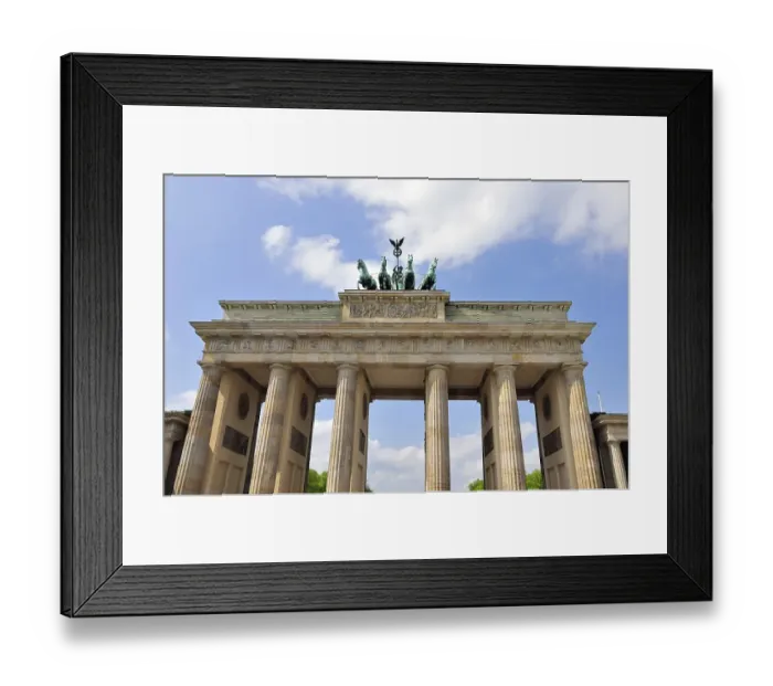 Framed Print : The Brandenburg Gate and Quadriga Framed Print : The Brandenburg Gate and Quadriga