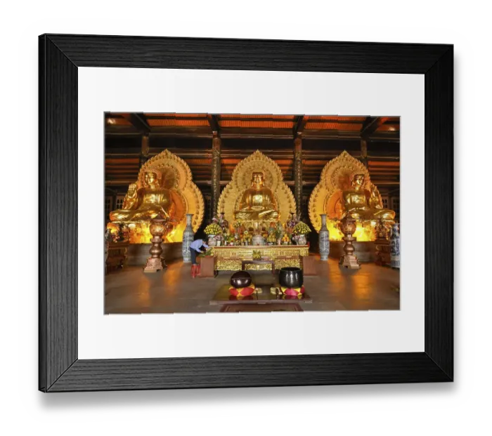 Framed Print : Buddha statues made of bronze in the second temple of the Chua Bai Dinh pagoda Framed Print : Buddha statues made of bronze in the second temple of the Chua Bai Dinh pagoda