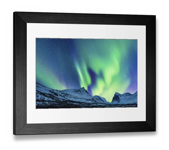 Framed Print : Northern Lights (Aurora borealis) over mountains