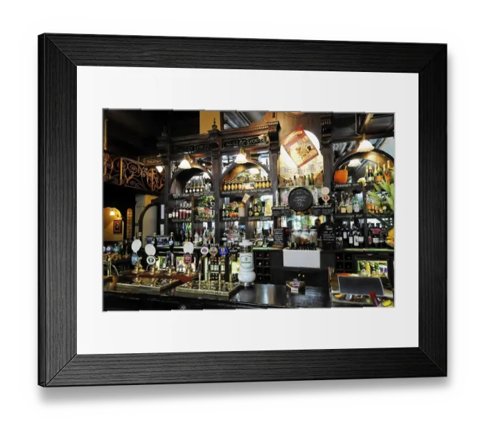 Framed Print : Interior view, typical English pub