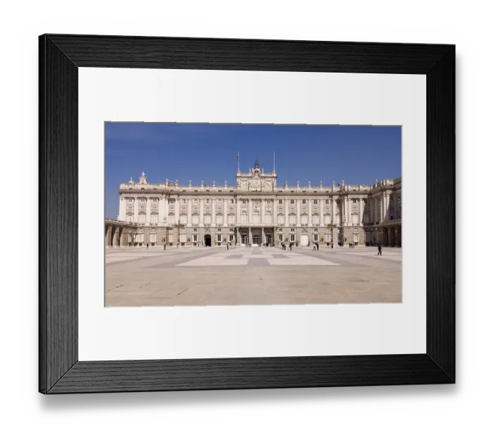 Framed Print : Plaza de Armas and entrance to throne room of Palacio Real