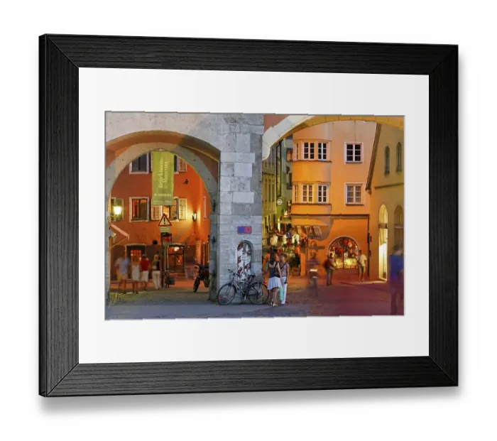 Framed Print : Bruecktor gate, Regensburg, Upper Palatinate