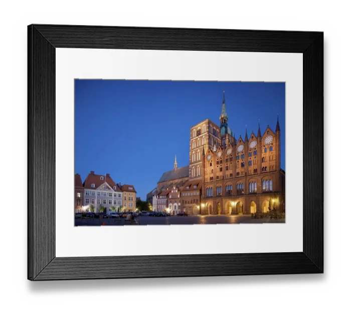Framed Print : Illuminated Nikolaikirche Church and city hall