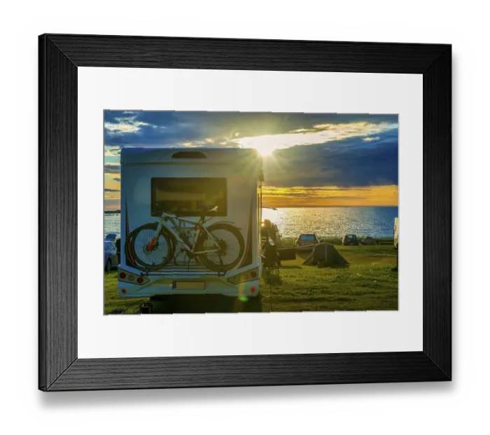 Framed Print : Motorhome, standing, meadow, Atlantic Ocean