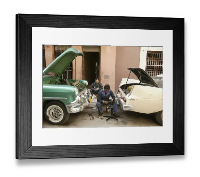 Framed Print : Repairing American vintage cars Framed Print : Repairing American vintage cars