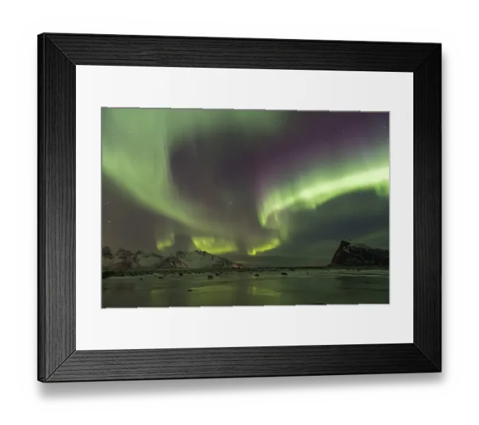 Framed Print : Northern lights on the coast near Gimsoy