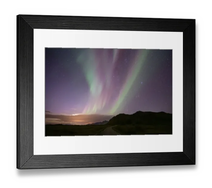 Framed Print : Northern Lights over mountain landscape (Aurora borealis)