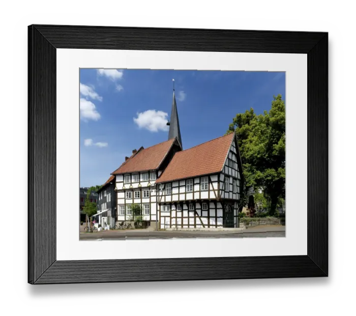 Framed Print : Ring-shaped development with historic half-timbered houses