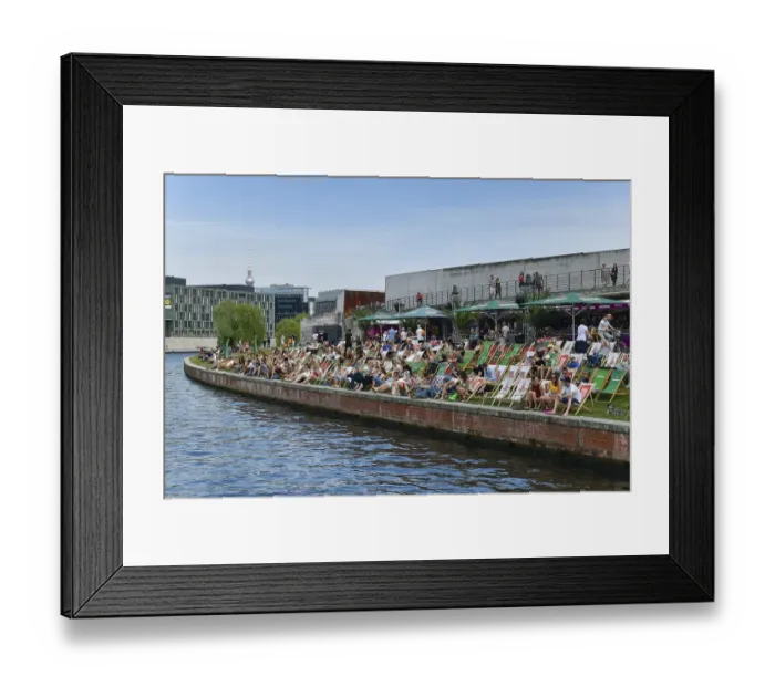 Framed Print : Capital Beach, Spreebogenpark, Tiergarten