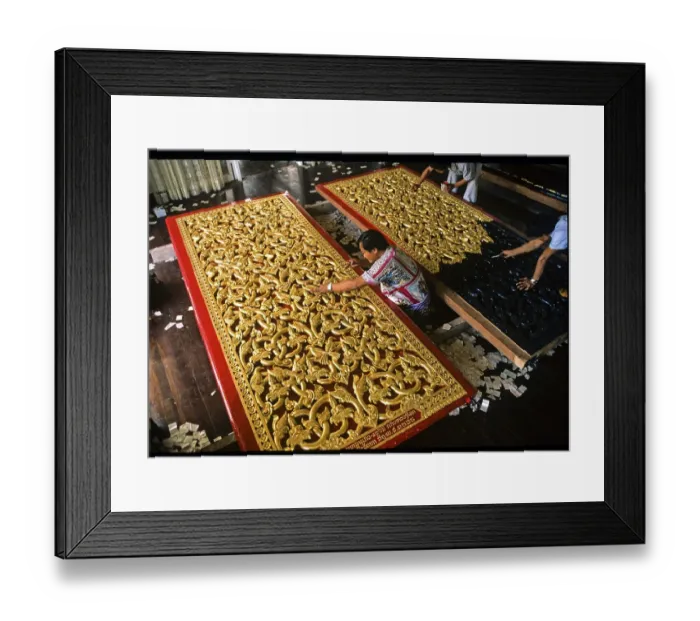 Framed Print : Craftsmen gilding doors with gold leaf
