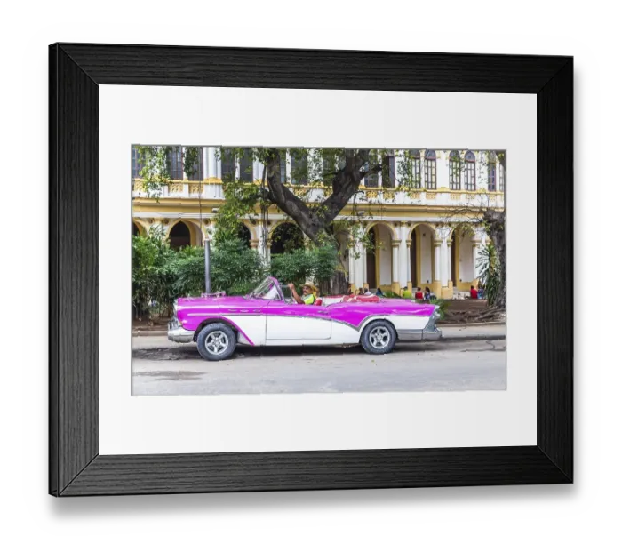 Framed Print : Oldtimer taxi on the streets of Havana
