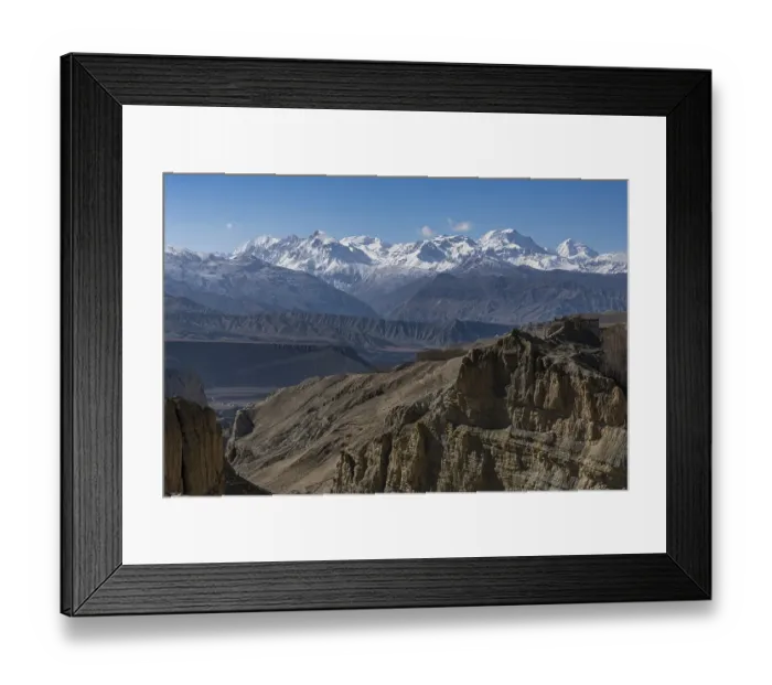 Framed Print : Old palace, dzong in the village of Tsarang before the Annapurna mountain range Framed Print : Old palace, dzong in the village of Tsarang before the Annapurna mountain range