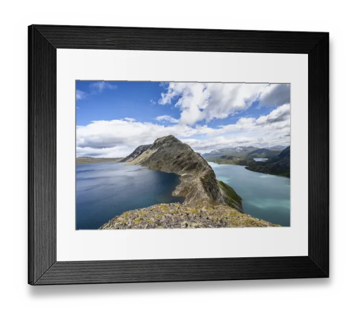 Framed Print : Besseggen ridge between lakes Bessvatnet and Gjende