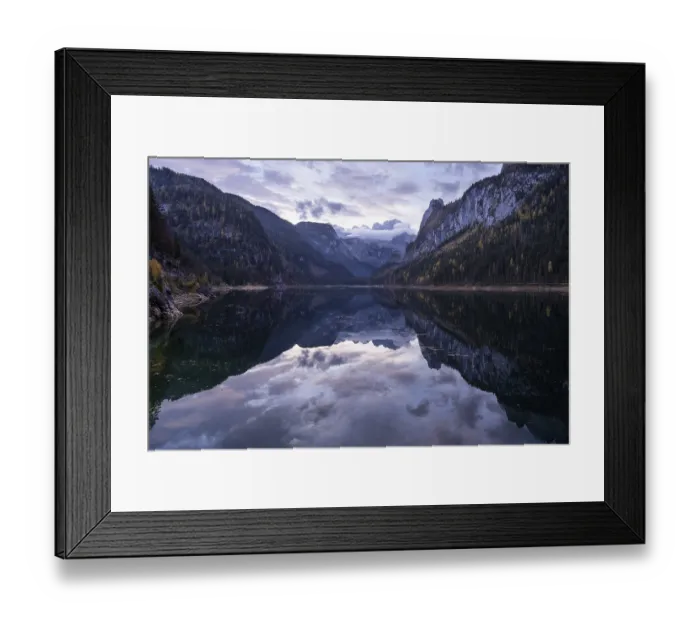 Framed Print : The Vordere Gosausee lake in the morning in autumn with a view of the Dachstein mountain range