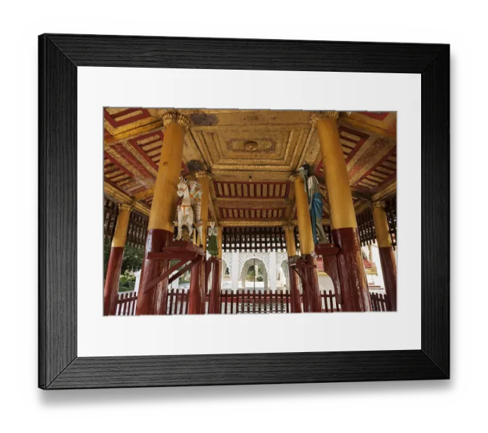 Framed Print : Figures in a Tazaung in the Shwezigon Pagoda