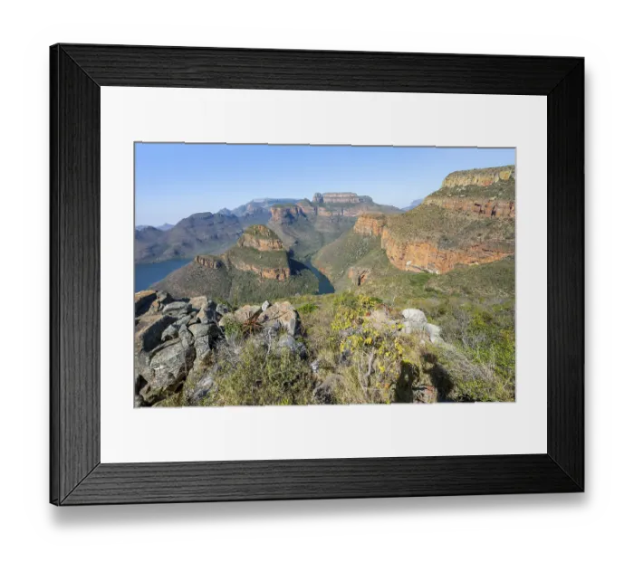 Framed Print : River bend at the Blyde River Canyon with Three Rondawels peak
