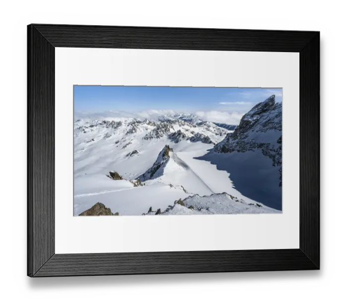 Framed Print : Mountain ridge of Piz Kesch, ascent on Piz Kesch or Piz d'Es-cha in winter