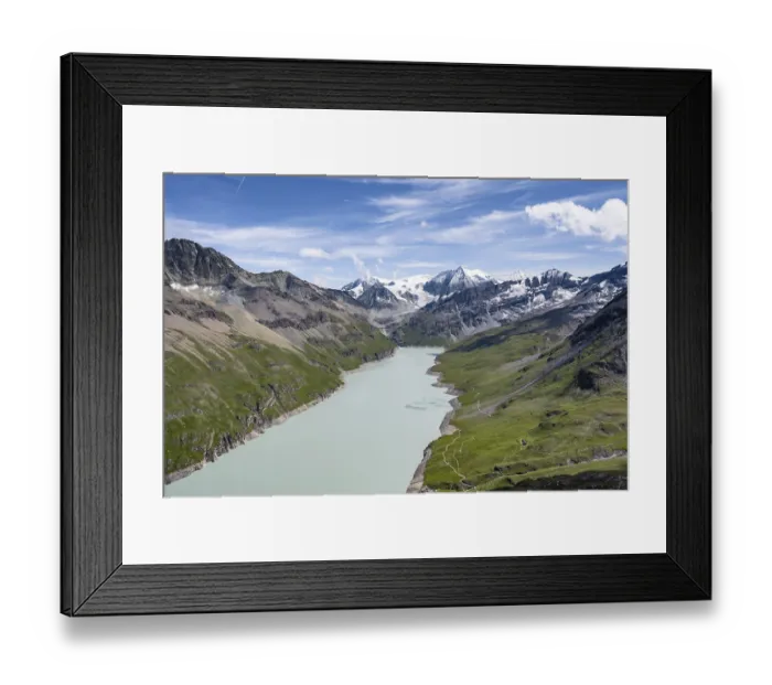 Framed Print : Picturesque mountain landscape Framed Print : Picturesque mountain landscape