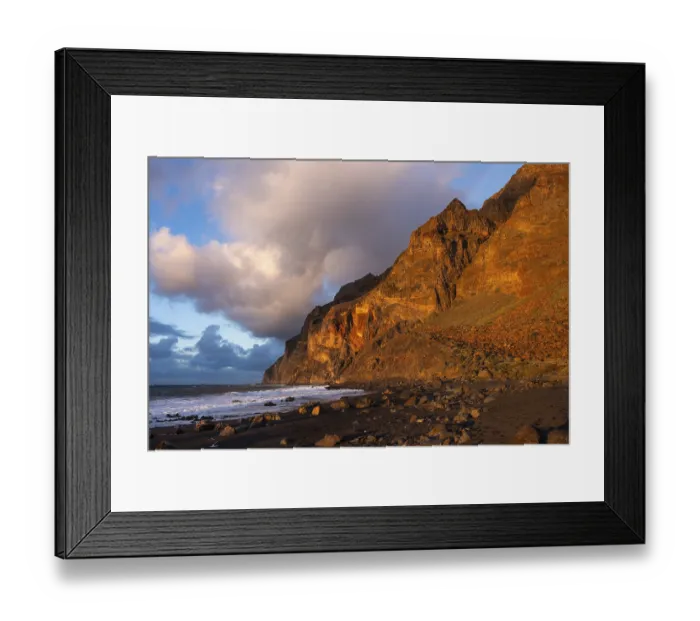 Framed Print : Golden hour at the Playa del Ingles beach and the La Merica mountain range