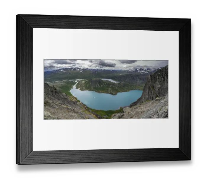 Framed Print : Lake Gjende, view from the Besseggen hike