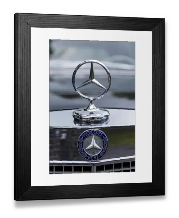 Framed Print : Radiator mascot Mercedes star with logo on classic car Mercedes-Benz 300 SEL Automatic Framed Print : Radiator mascot Mercedes star with logo on classic car Mercedes-Benz 300 SEL Automatic