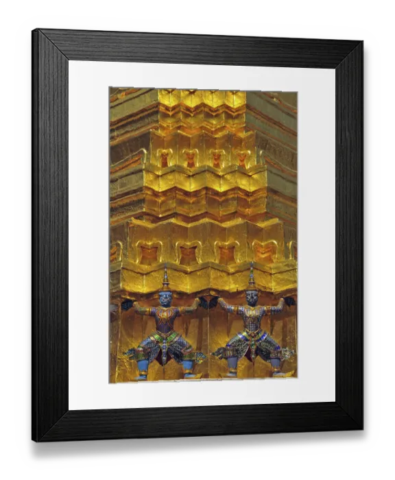Framed Print : Golden Chedi in front of the pantheon