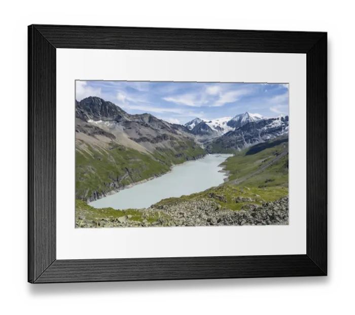 Framed Print : Picturesque mountain landscape