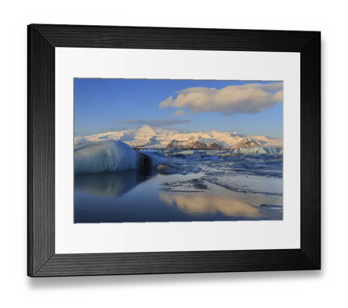 Framed Print : Ice floes in sea in front of glacier and mountains