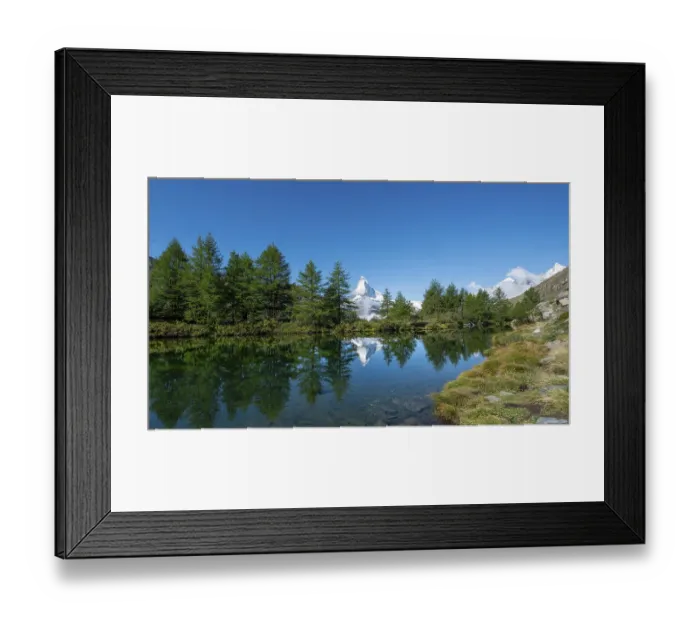 Framed Print : Snow-covered Matterhorn reflected in the lake Framed Print : Snow-covered Matterhorn reflected in the lake