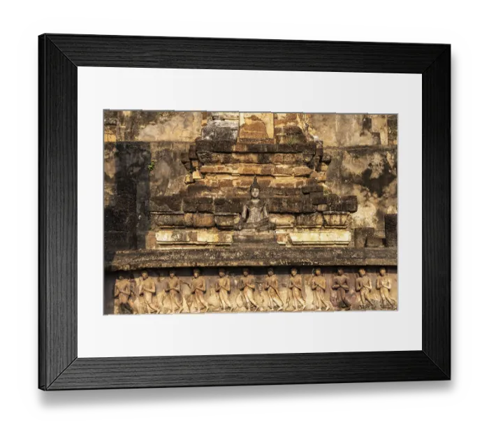 Framed Print : Buddha statue in the central Buddhist temple Wat Mahathat