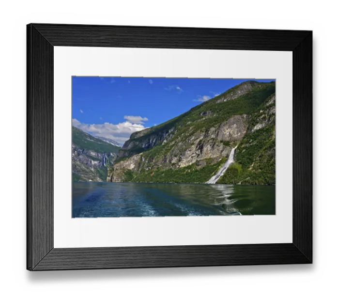 Framed Print : Waterfall, The Suitor, UNESCO World Heritage Site Geirangerfjord in Geiranger