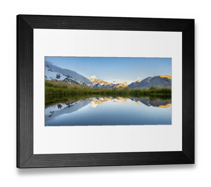 Framed Print : Mount Cook at sunset, reflection in mountain lake Framed Print : Mount Cook at sunset, reflection in mountain lake