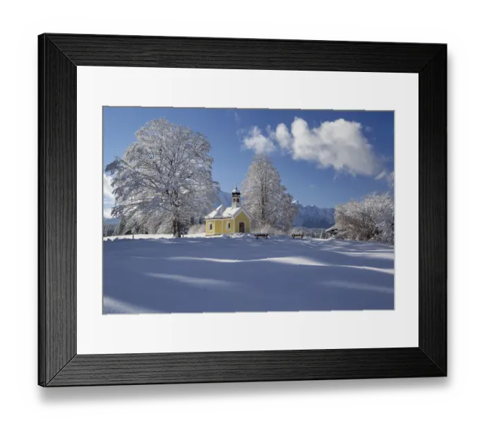 Framed Print : Maria Rast Chapel on the Humpback Meadows with Wetterstein Mountains Framed Print : Maria Rast Chapel on the Humpback Meadows with Wetterstein Mountains