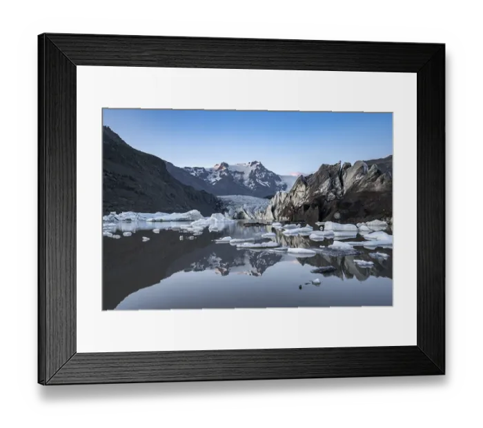 Framed Print : Reflection in the Svinafellslon glacier lagoon with ice floes