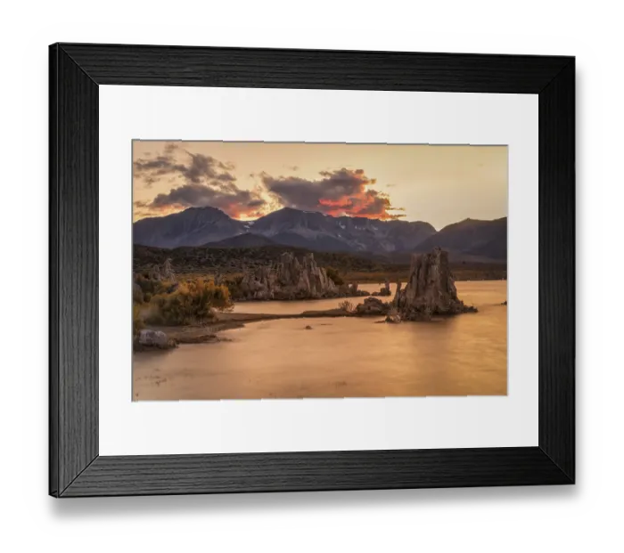 Framed Print : Mono Lake at sunset, Mono Lake Tufa State Reserve Framed Print : Mono Lake at sunset, Mono Lake Tufa State Reserve