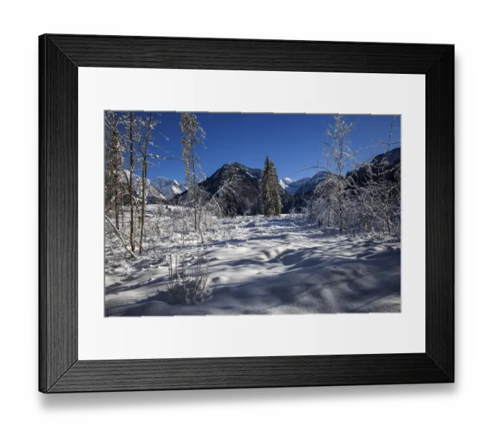 Framed Print : Winter landscape in the snow, snowy landscape Framed Print : Winter landscape in the snow, snowy landscape