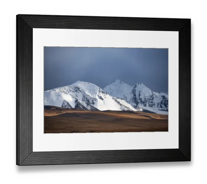 Framed Print : Glaciated and snow-capped mountains Framed Print : Glaciated and snow-capped mountains