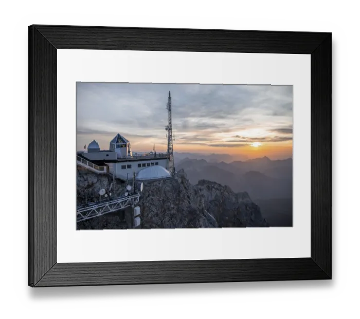 Framed Print : Mountain station of the Tyrolean Zugspitze railway at the summit of the Zugspitze Framed Print : Mountain station of the Tyrolean Zugspitze railway at the summit of the Zugspitze