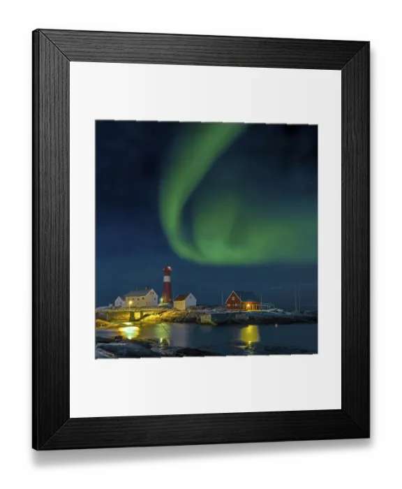 Framed Print : Northern lights Hamaroy lighthouse in Norway Framed Print : Northern lights Hamaroy lighthouse in Norway