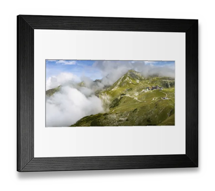 Framed Print : Hoefatsblick station on the Nebelhorn behind the Nebelhorn