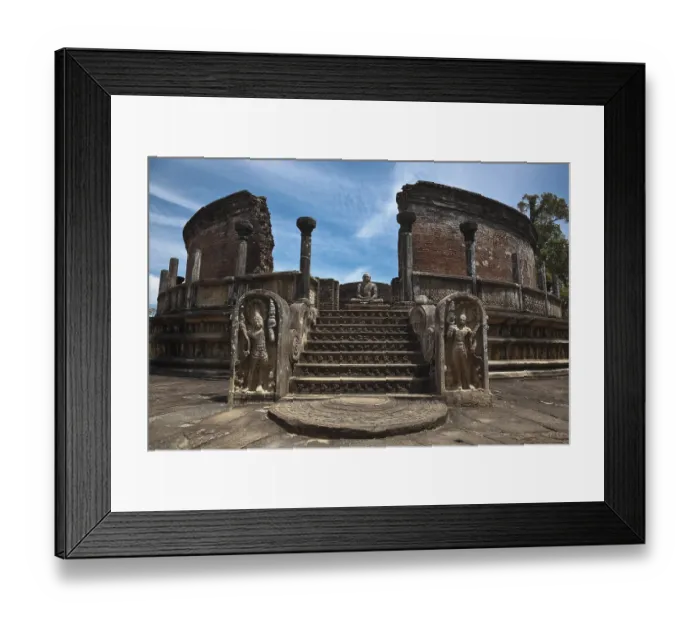 Framed Print : Ancient Vatadage Buddhist stupa in Pollonnaruwa Framed Print : Ancient Vatadage Buddhist stupa in Pollonnaruwa