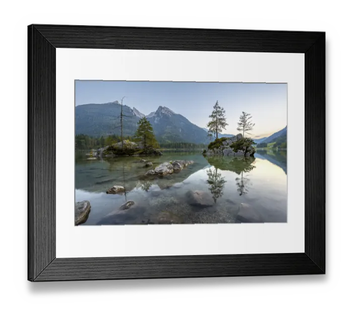 Framed Print : Hochkalter reflected in Hintersee Framed Print : Hochkalter reflected in Hintersee