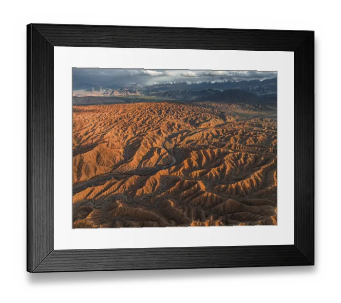 Framed Print : Evening atmosphere, Mountain peaks of the Tien Shan Mountains Framed Print : Evening atmosphere, Mountain peaks of the Tien Shan Mountains
