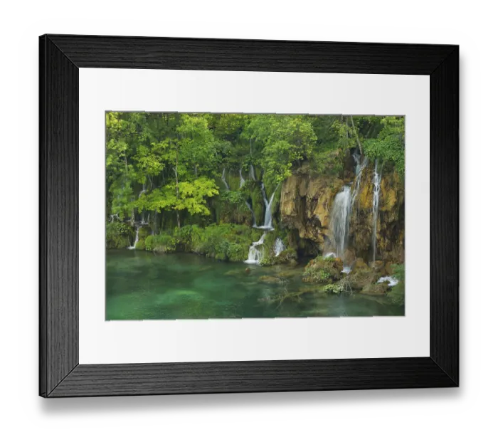 Framed Print : Waterfall, Plitvice Lakes National Park Framed Print : Waterfall, Plitvice Lakes National Park