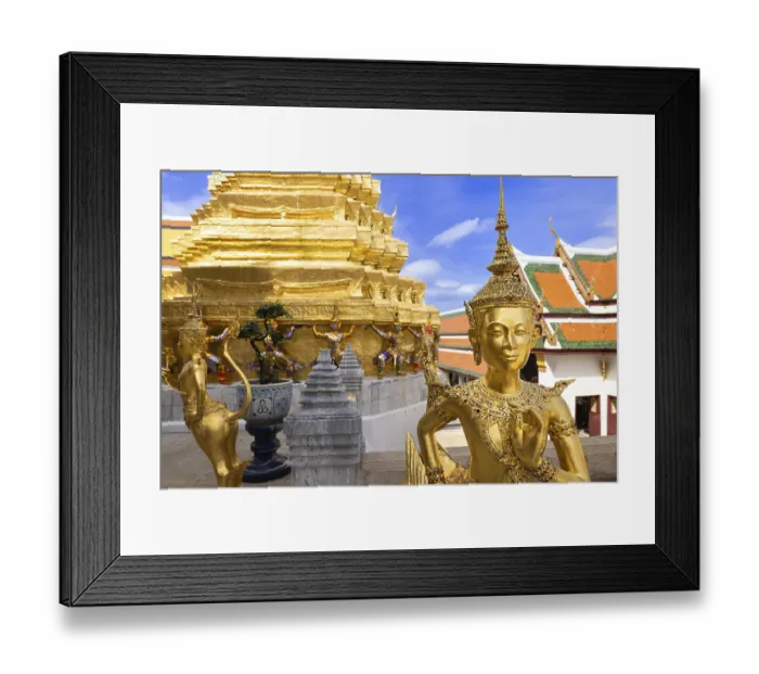 Framed Print : Scenic golden temple of Emerald Buddha Wat Phra Kaew in Bangkok