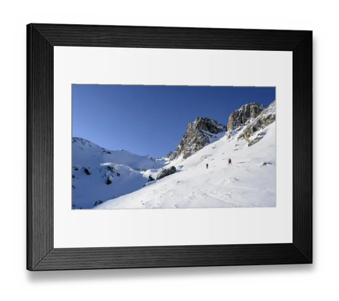 Framed Print : Ski tourers in winter, ascent to the Geierspitze Framed Print : Ski tourers in winter, ascent to the Geierspitze