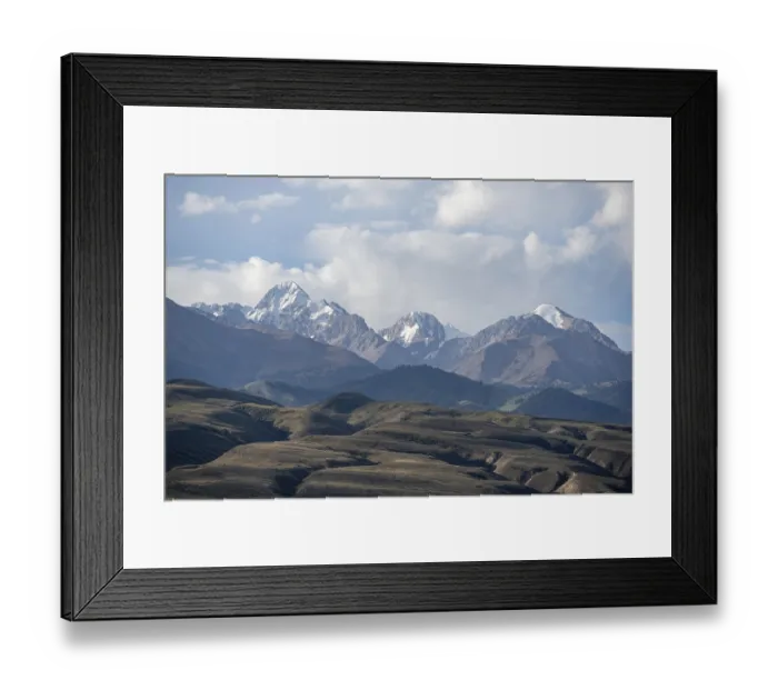 Framed Print : Dramatic mountains and landscape