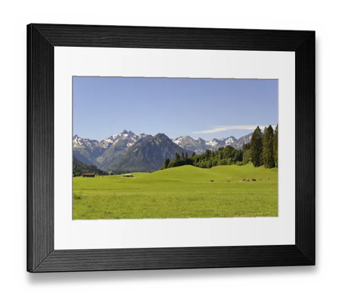 Framed Print : View from the meadows near the village Reichenbach to the mountain panorama of the Allgaeu Alps