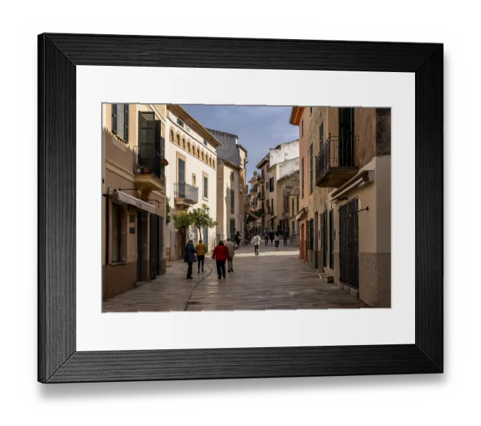Framed Print : Small alleyways in the historic old town of Alcudia Framed Print : Small alleyways in the historic old town of Alcudia